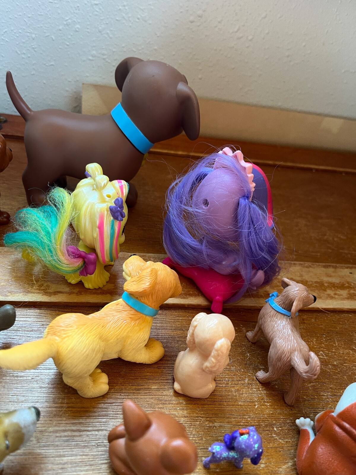 Mixed Lot of Cute Plastic Rubber TV Movie & Not Puppy Dog Figures Animals –