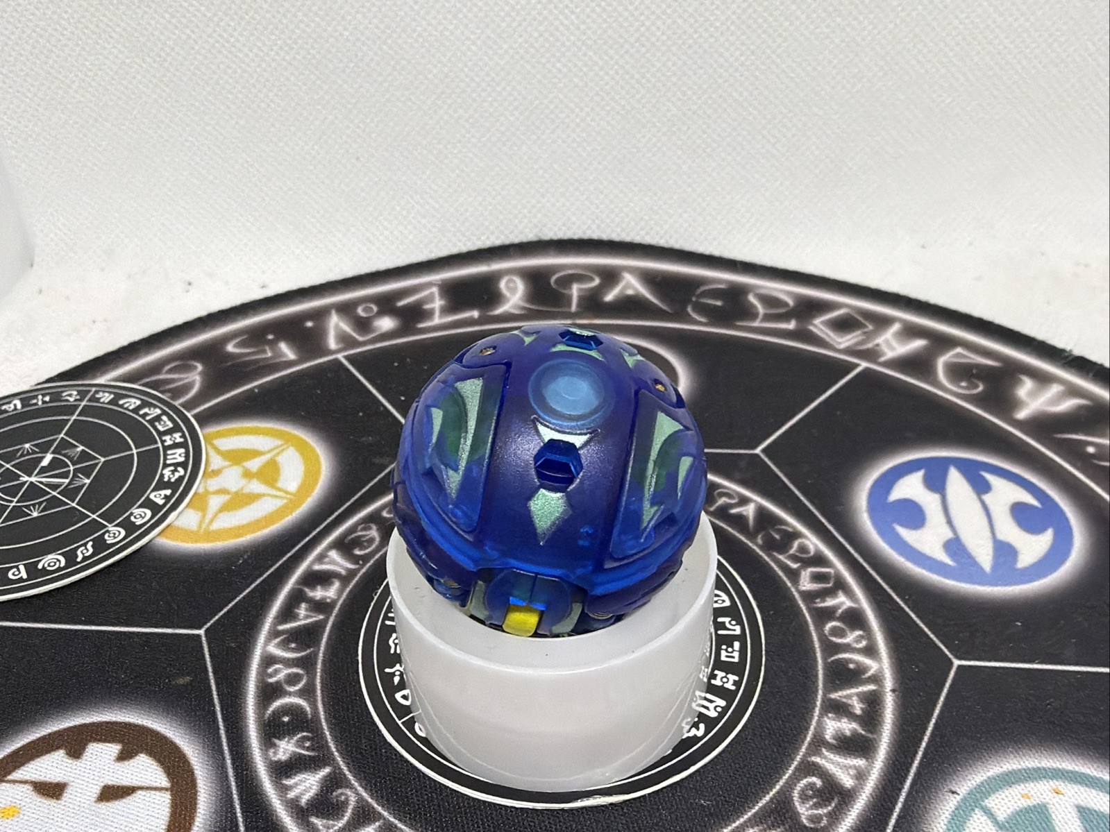 Bakugan Battle Brawlers B2 Aquos Translucent Ultra Dragonoid Japan Import VHTF