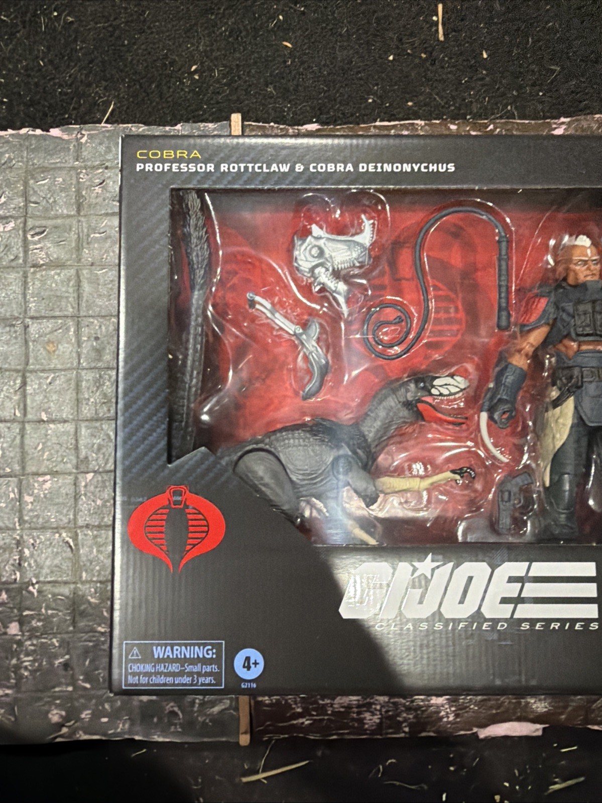 G.I. Joe Classified: Hasbro PROFESSOR ROTTCLAW & COBRA DEINONYCHUS #196)