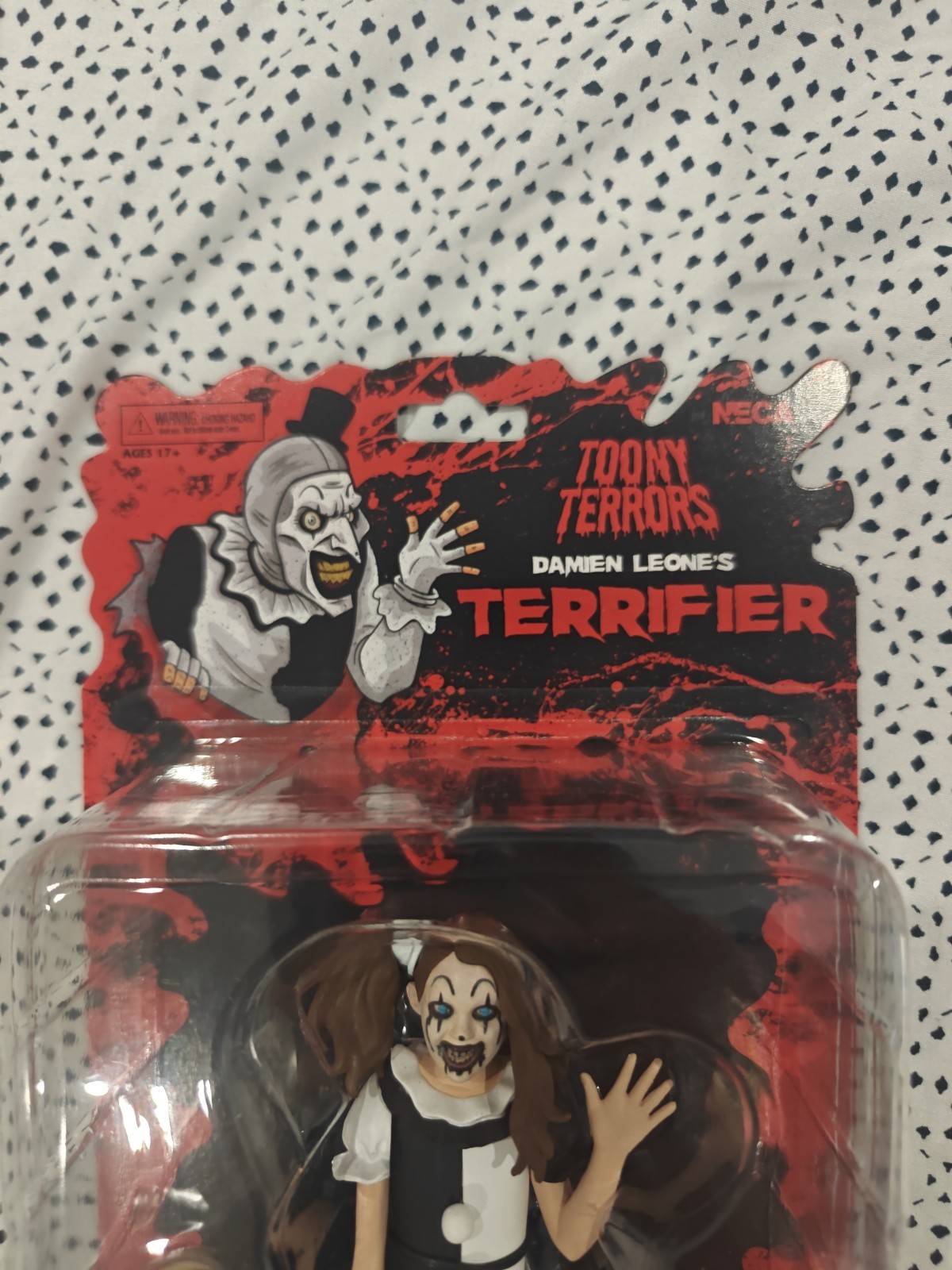 NECA Toony Terrors Damien Leone’s Terrifier LITTLE PALE GIRL Figure w Possum