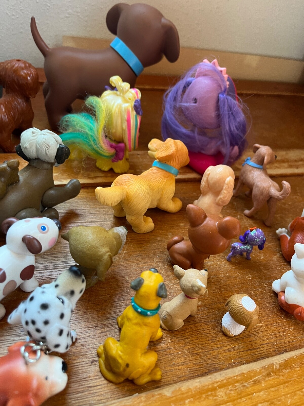 Mixed Lot of Cute Plastic Rubber TV Movie & Not Puppy Dog Figures Animals –