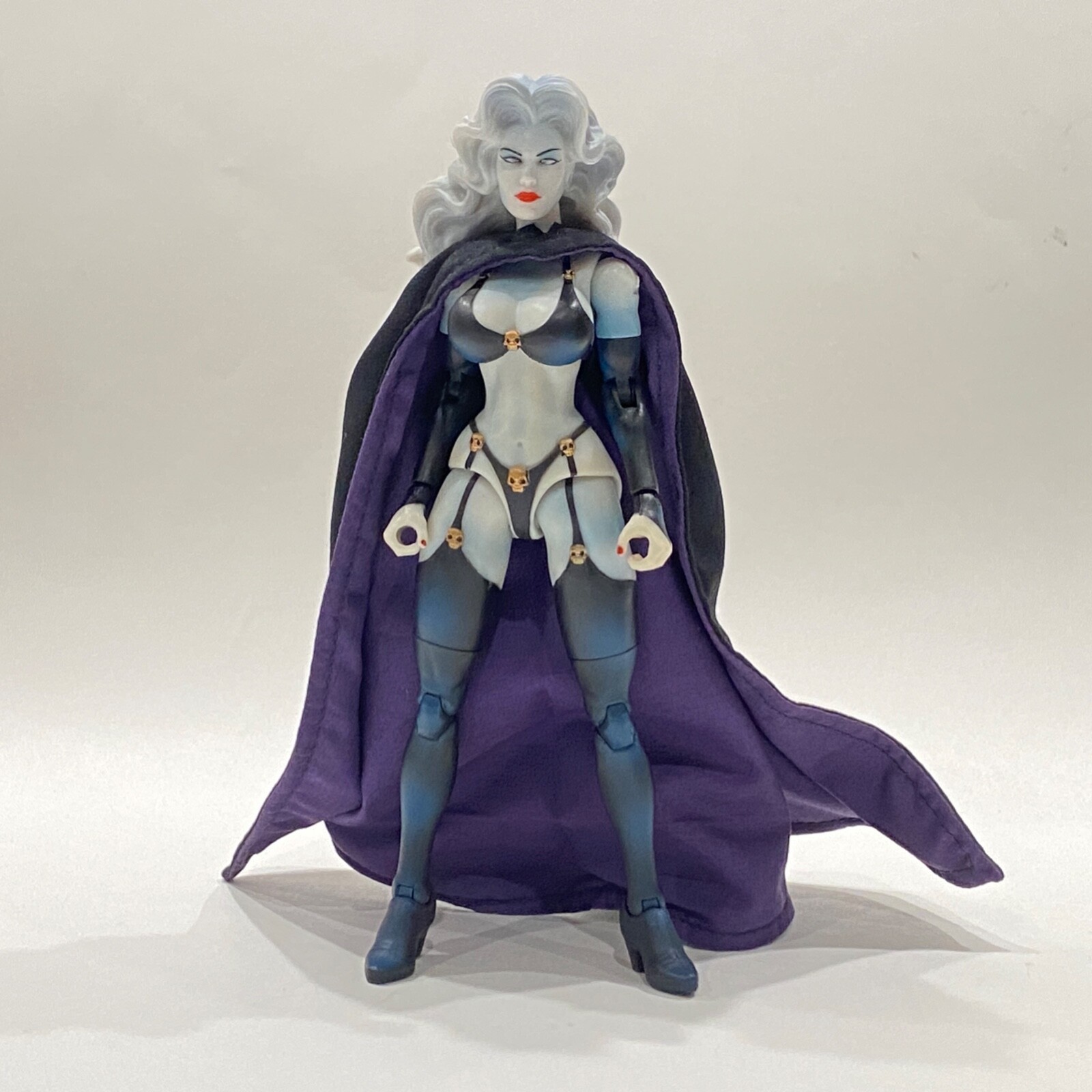 KC-C-LCLD-BP: 1/12 Black Purple Wired Cape for LOOSECOLLECTOR Lady Death Figure