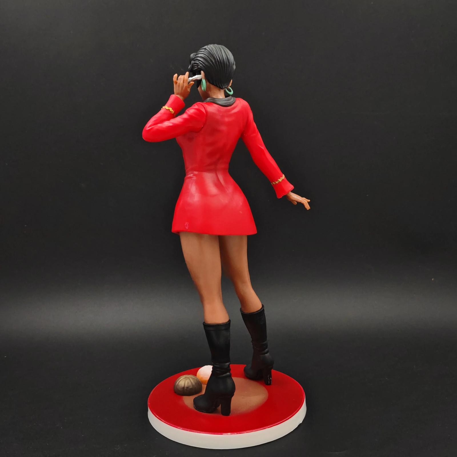 Sci Fi Space Officer Action Figure Collectible Standing Model Toy