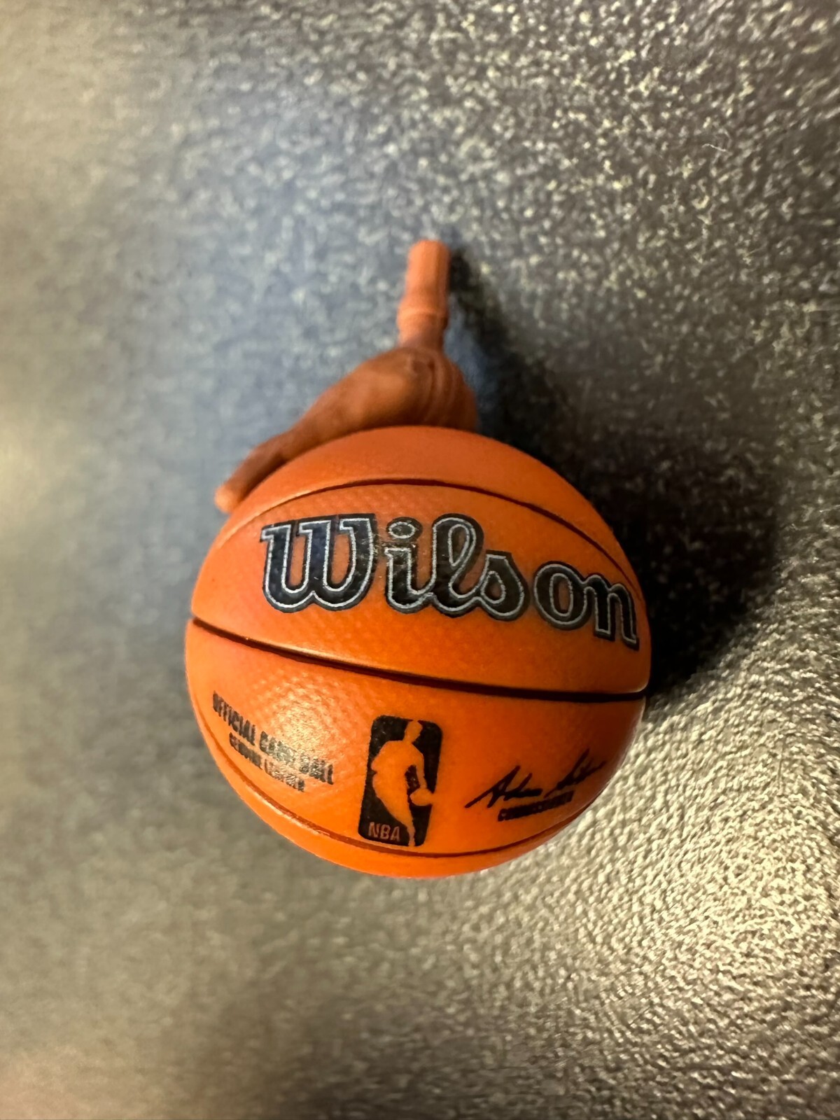 Starting Lineup (MALE HAND W/BALL ONLY) 6″ Scale MINT Basketball Prop Ja