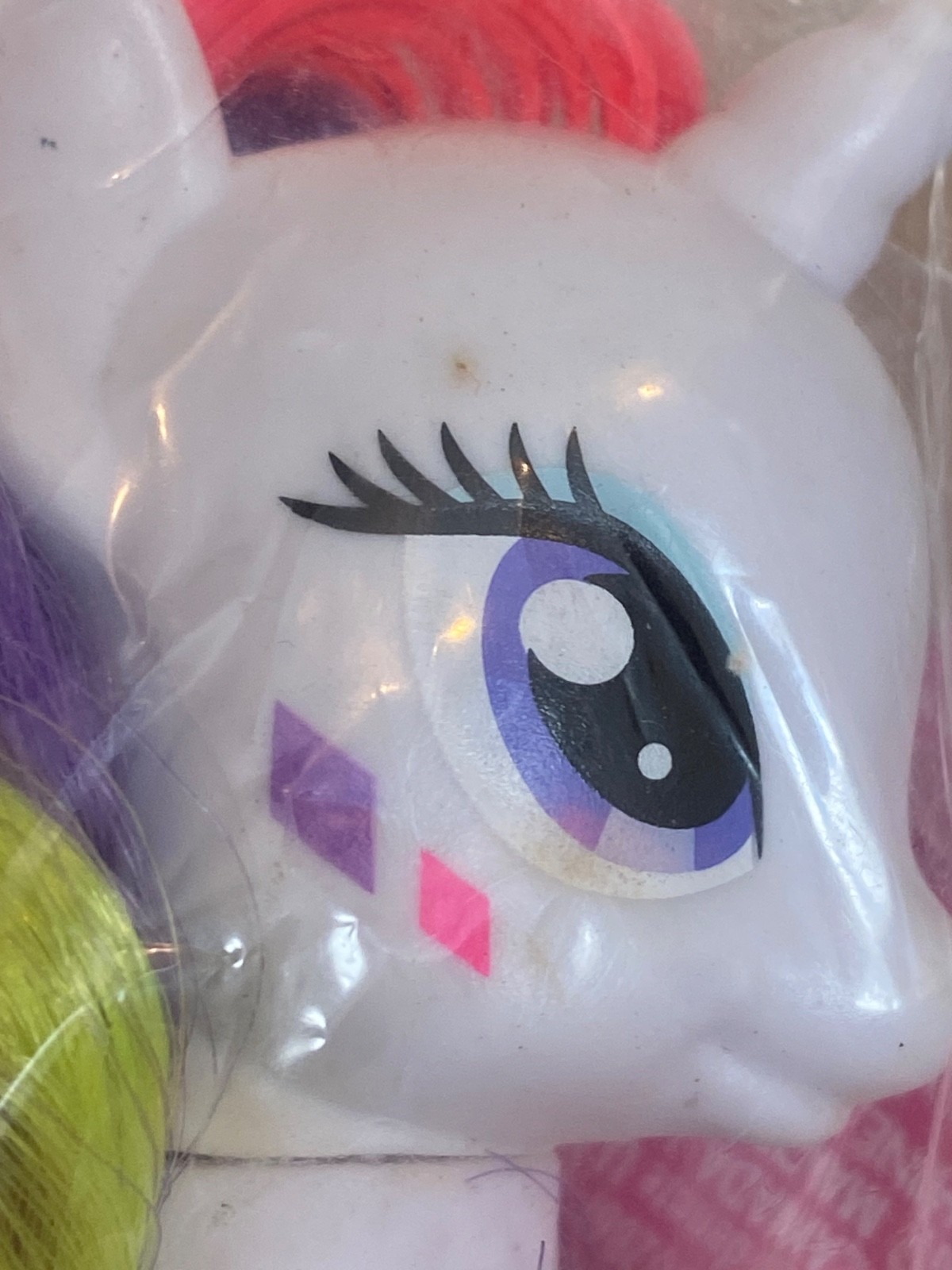 My Little Pony RARITY NEON RAINBOW POWER International, UK, China – 3″, G4, MIP
