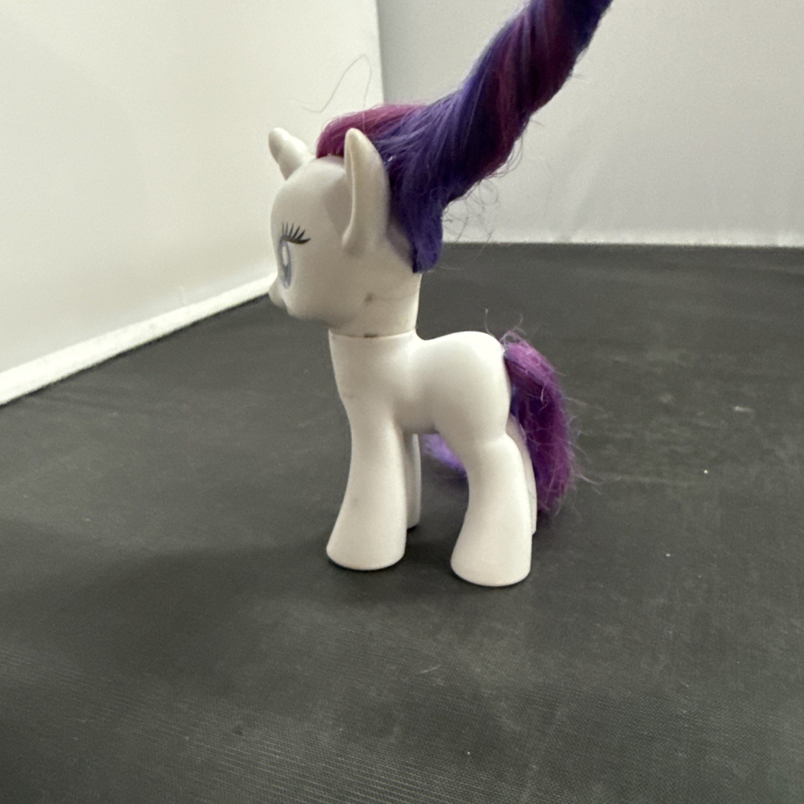 My Little Pony 3″ Figure – RARITY – 2010 Hasbro Friendship Is Magic