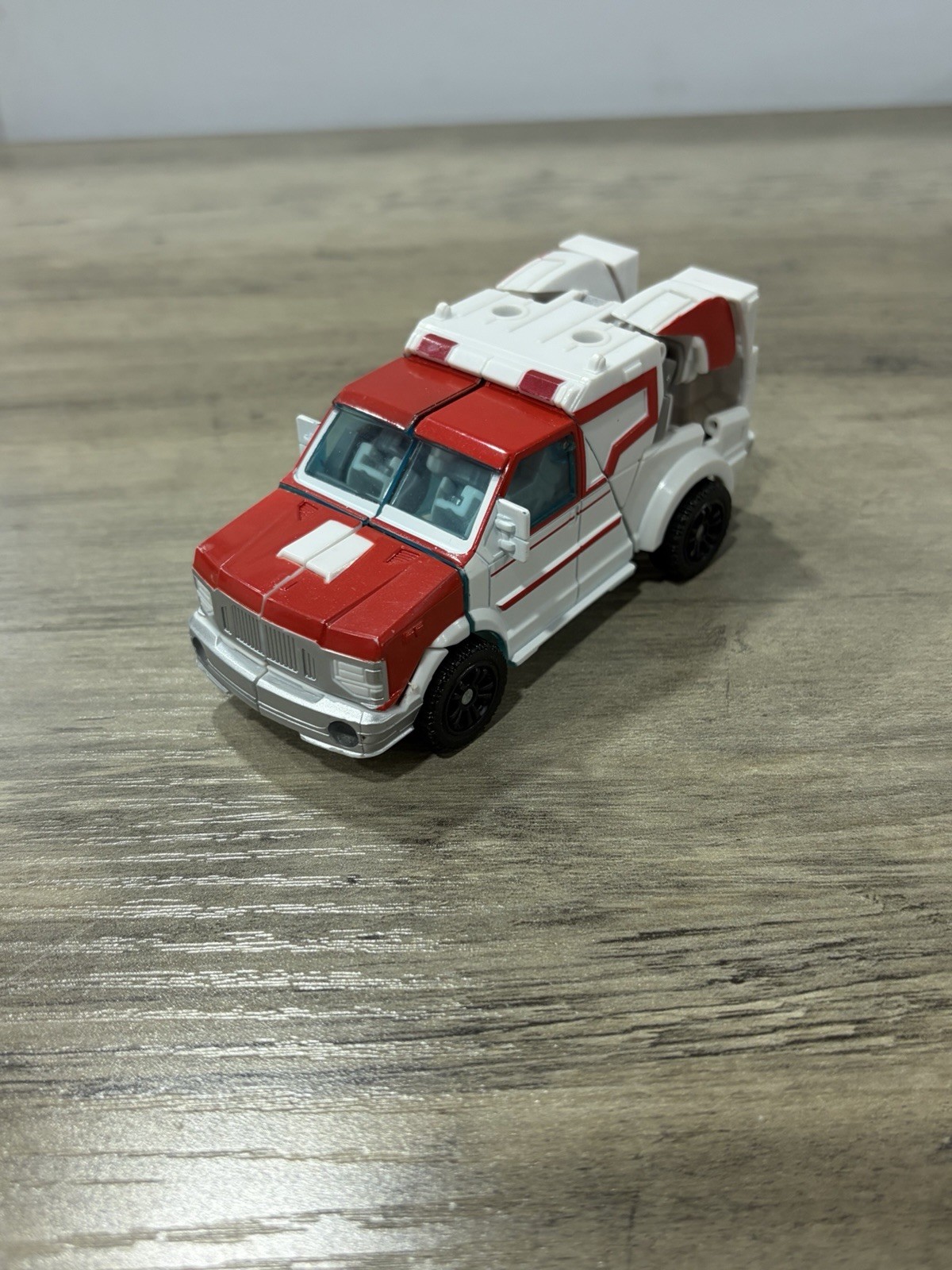 Transformers PRIME Robots in Disguise RID Deluxe Class RATCHET *Read Desc*