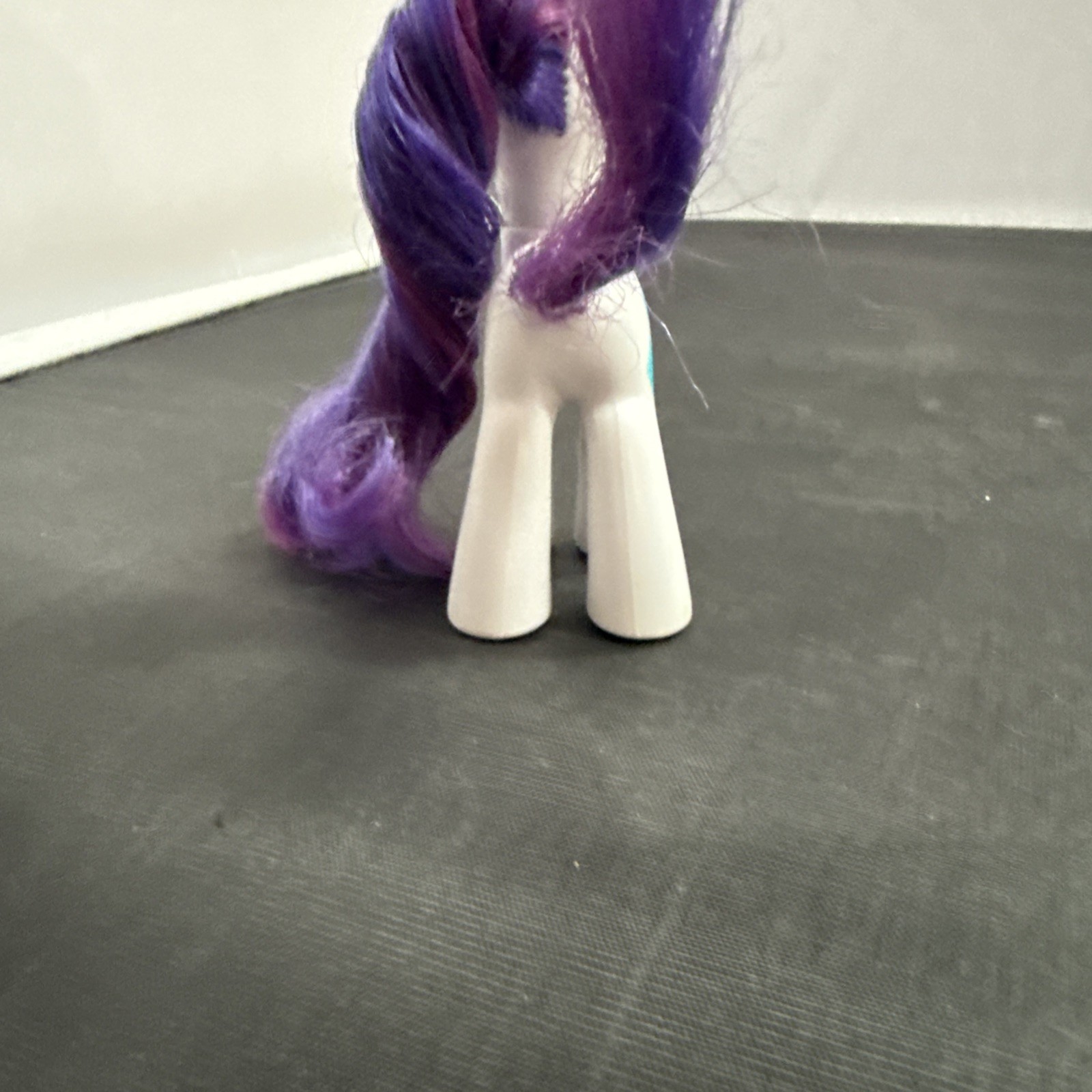 My Little Pony 3″ Figure – RARITY – 2010 Hasbro Friendship Is Magic
