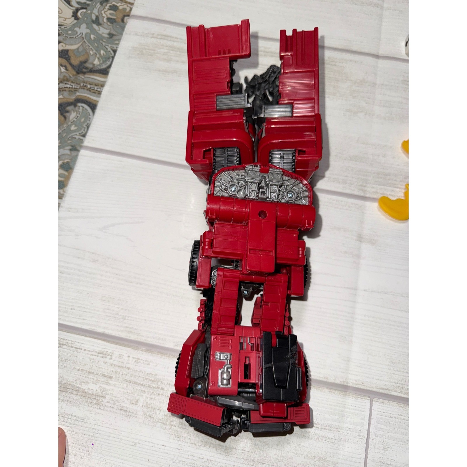 Transformers Studio Series 37 Voyager Overload Revenge of the Fallen Red Truck