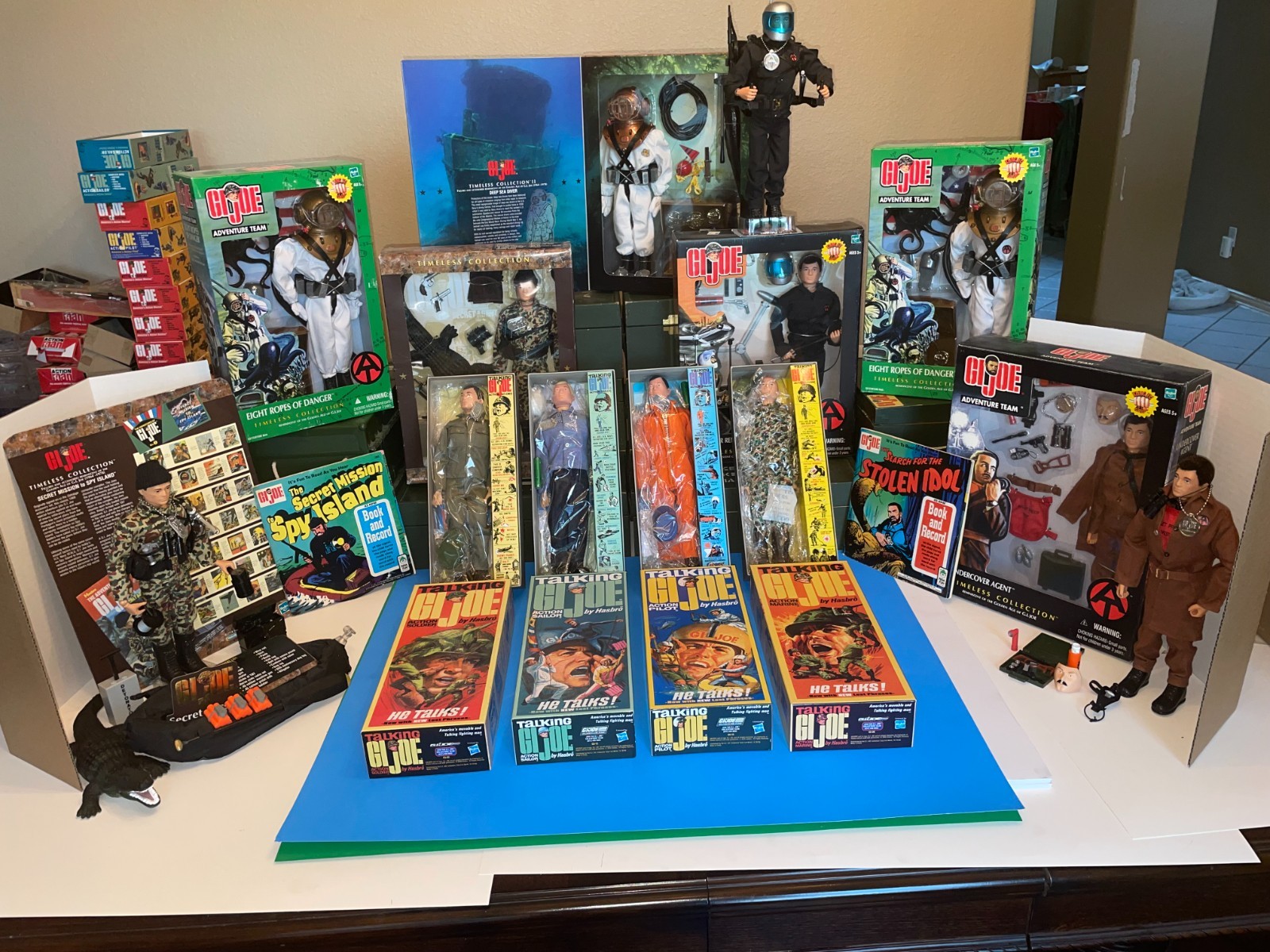 G.I. Joe 40th Anniversary » Uniform & Accessories» Drop Down List – Mint Quality