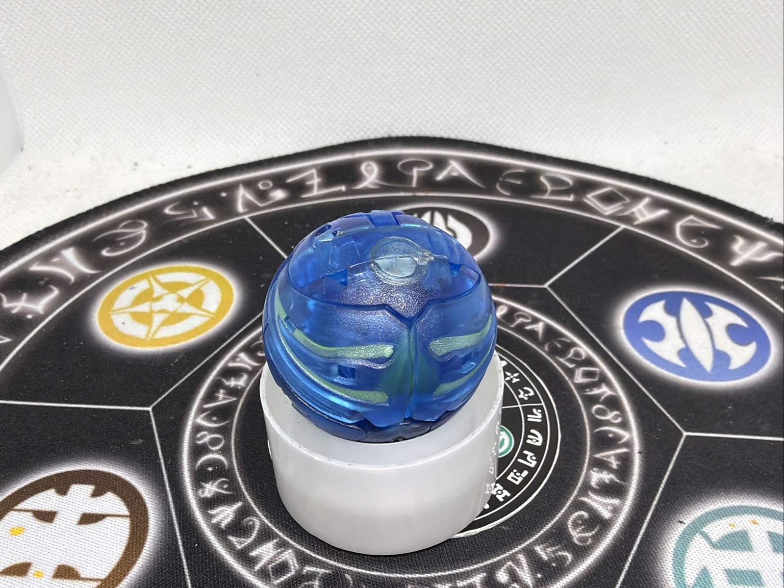 Bakugan Battle Brawlers B2 Aquos Translucent Oberus Japan Import VHTF