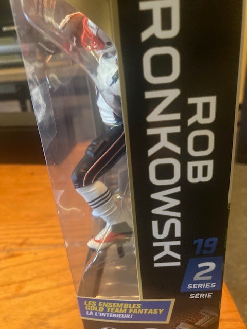 NFL EA Sports Madden 19 Ultimate Team Series 2 Rob Gronkowski #87 Action Figure