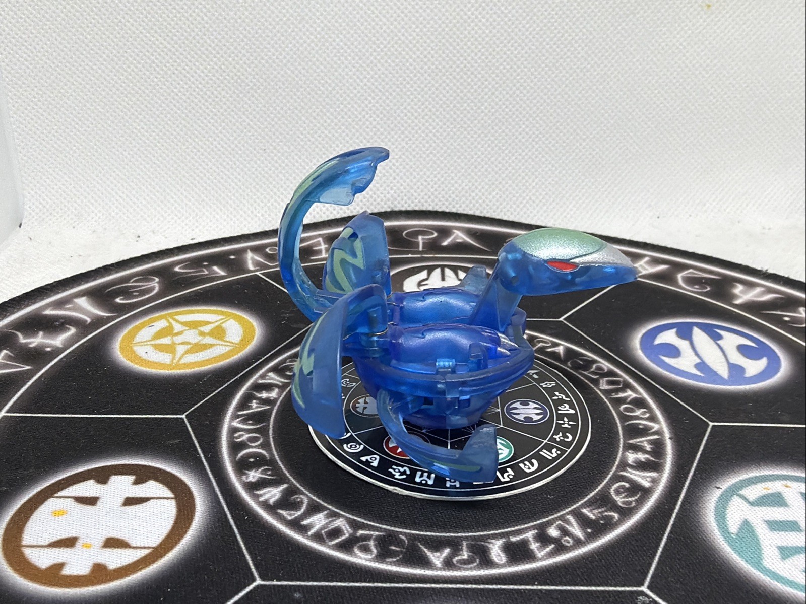 Bakugan Battle Brawlers B2 Aquos Translucent Oberus Japan Import VHTF
