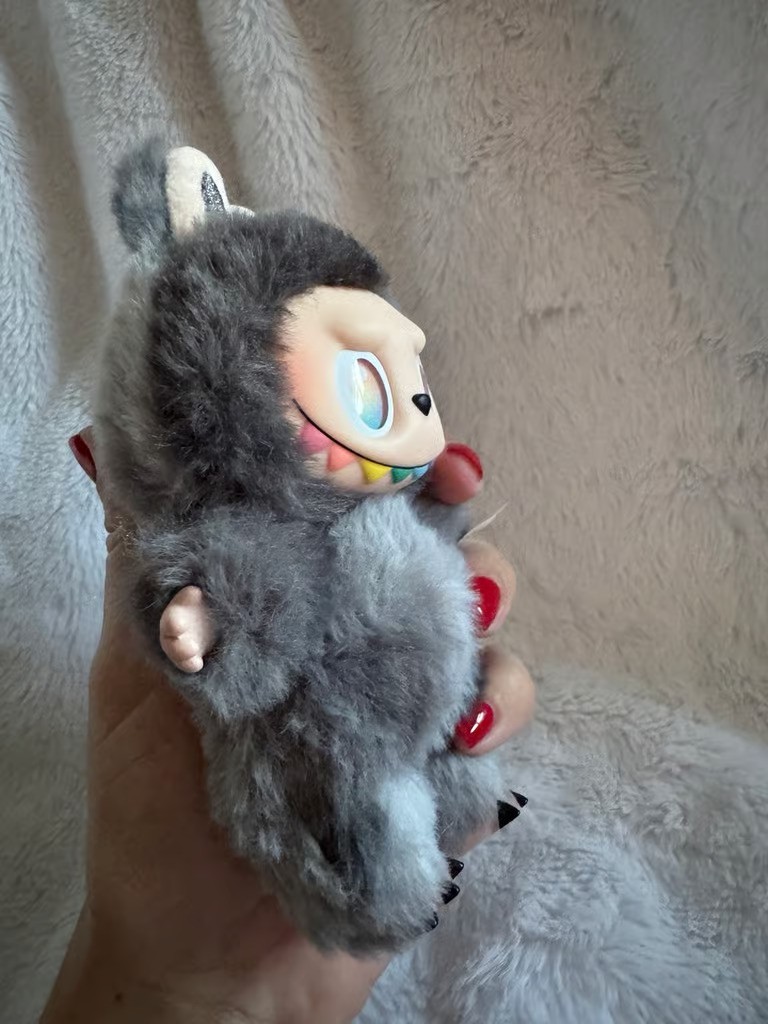 POP MART Labubu Grey V3 Secret ID Hidden Secret ID Grey Rare Labubus