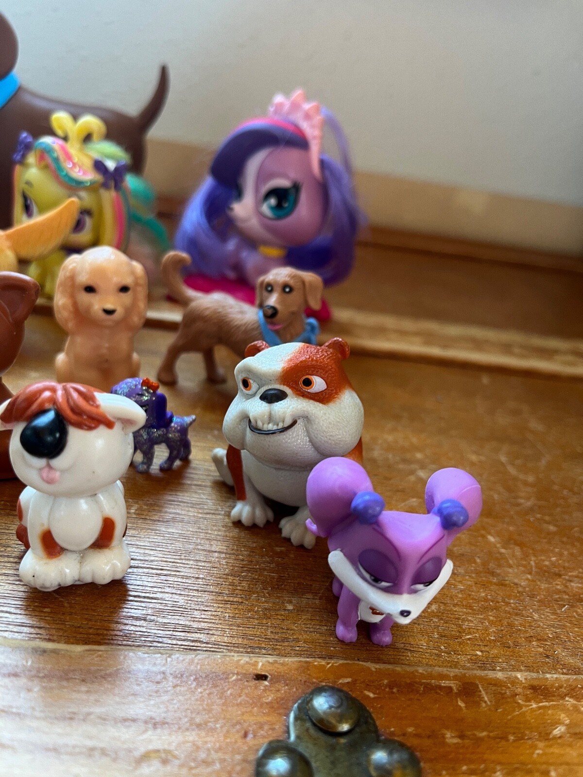 Mixed Lot of Cute Plastic Rubber TV Movie & Not Puppy Dog Figures Animals –