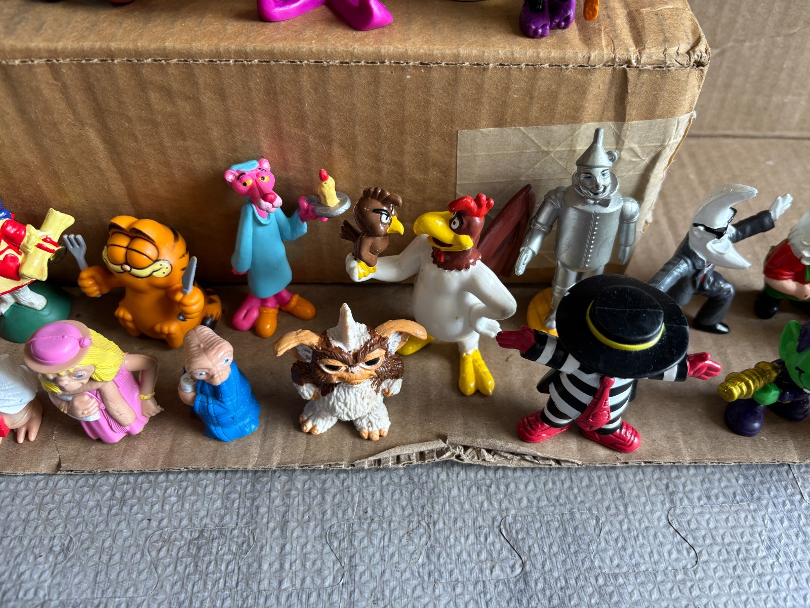 Television Movie Holiday Comic Advertising Character PVC Figures 1979-1995 (27)