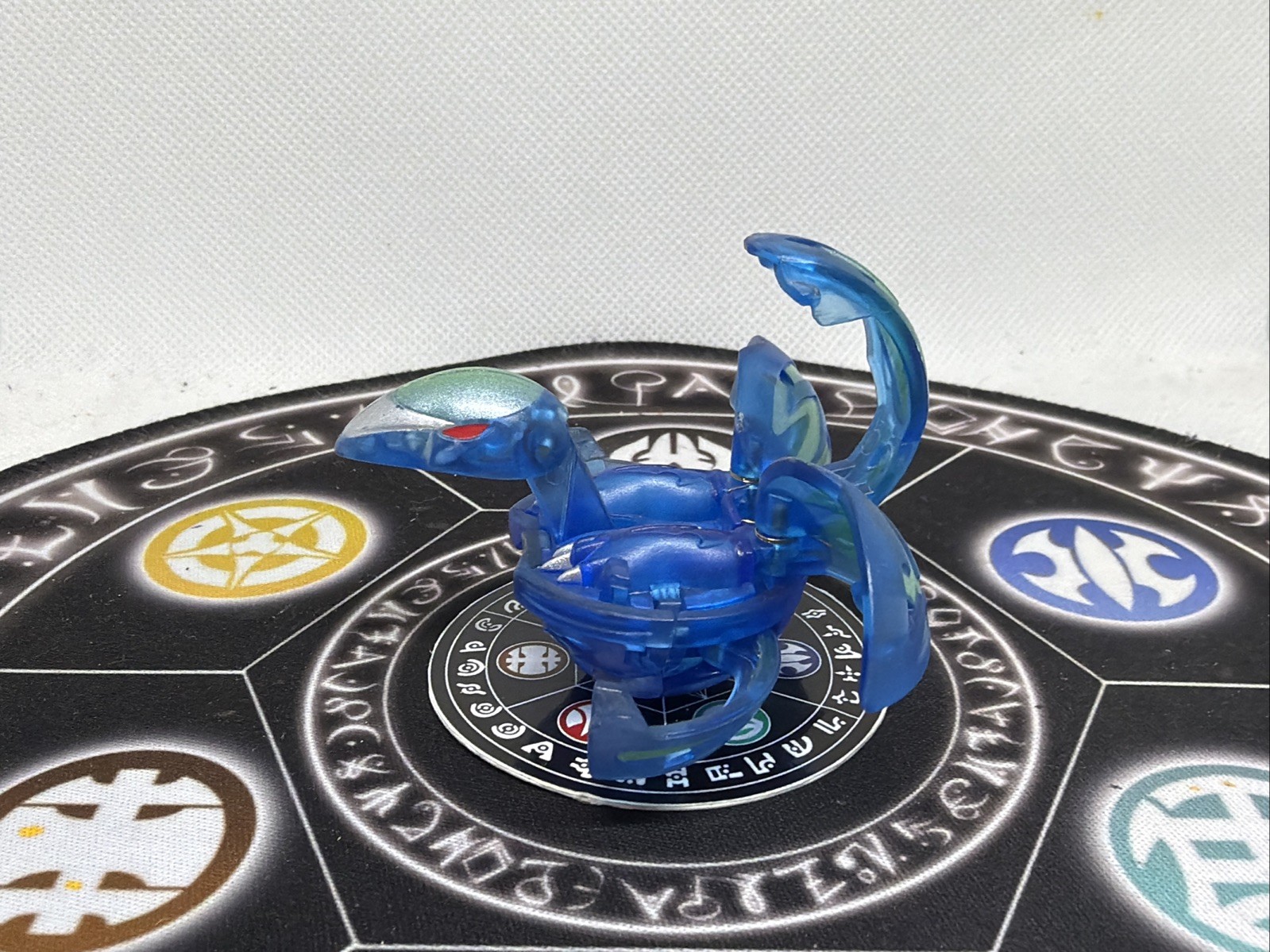 Bakugan Battle Brawlers B2 Aquos Translucent Oberus Japan Import VHTF