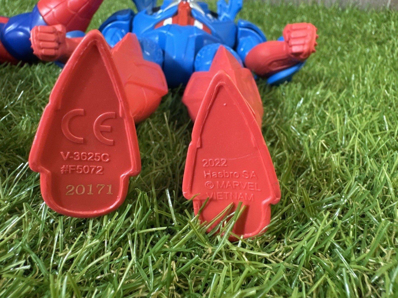 Spider-Man 2018 & Captain America Mech Strike Monster Hunters 2022 Figures