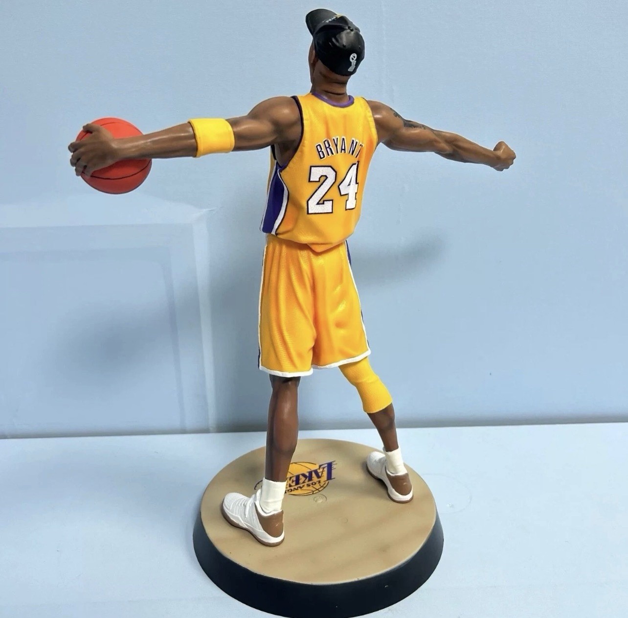 NBA Star Roar Kobe Figure Statue Commemorative Model Boxed 13in New