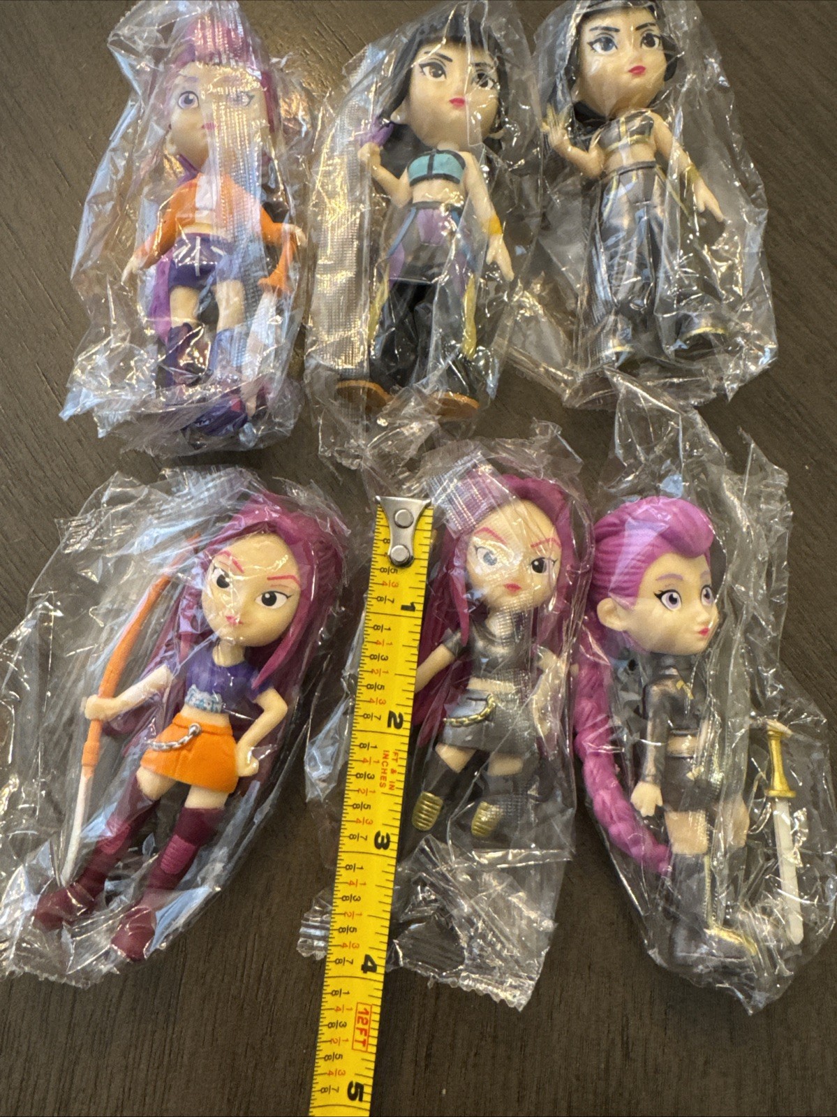 Kpop Demon Hunters 4” Action Figures – Set Of 6 Huntrx