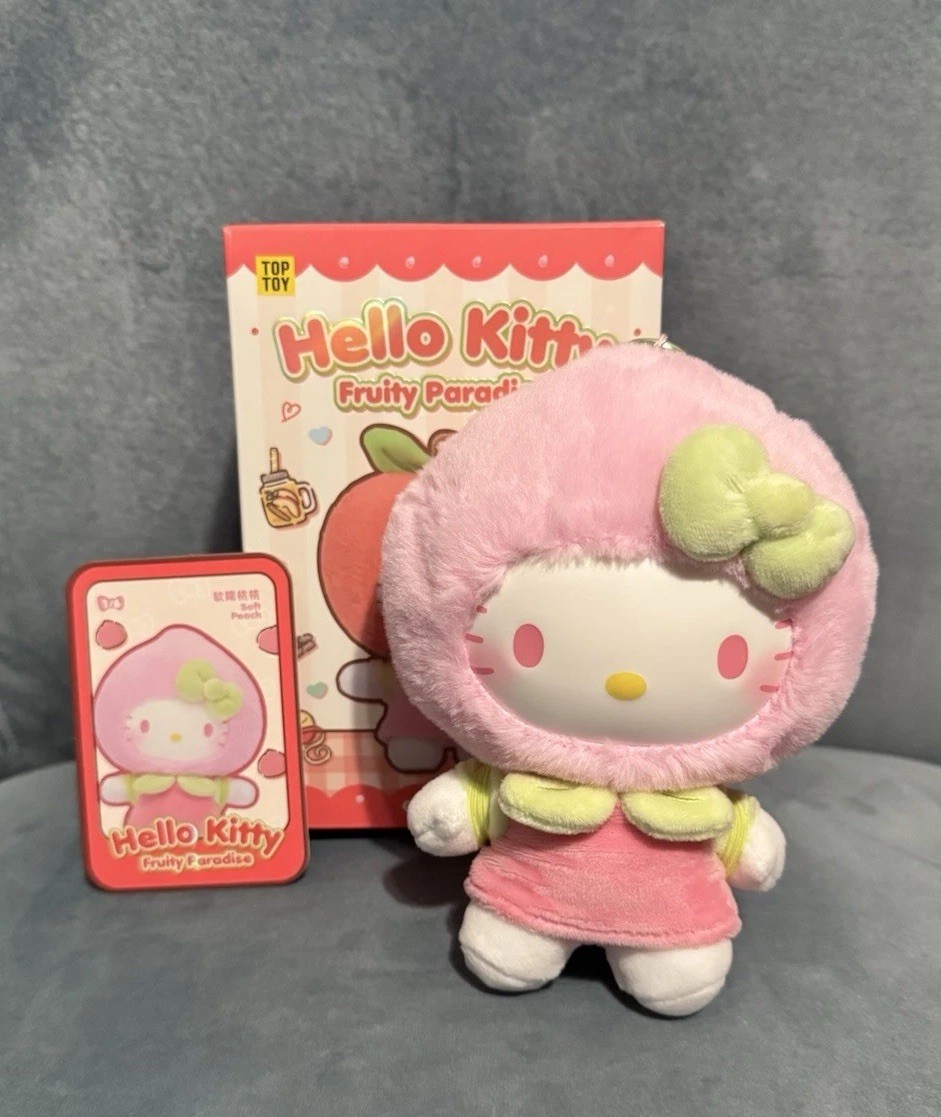 Top Toy Hello Kitty Fruity Paradise Opened Plush Pendant – Soft Peach