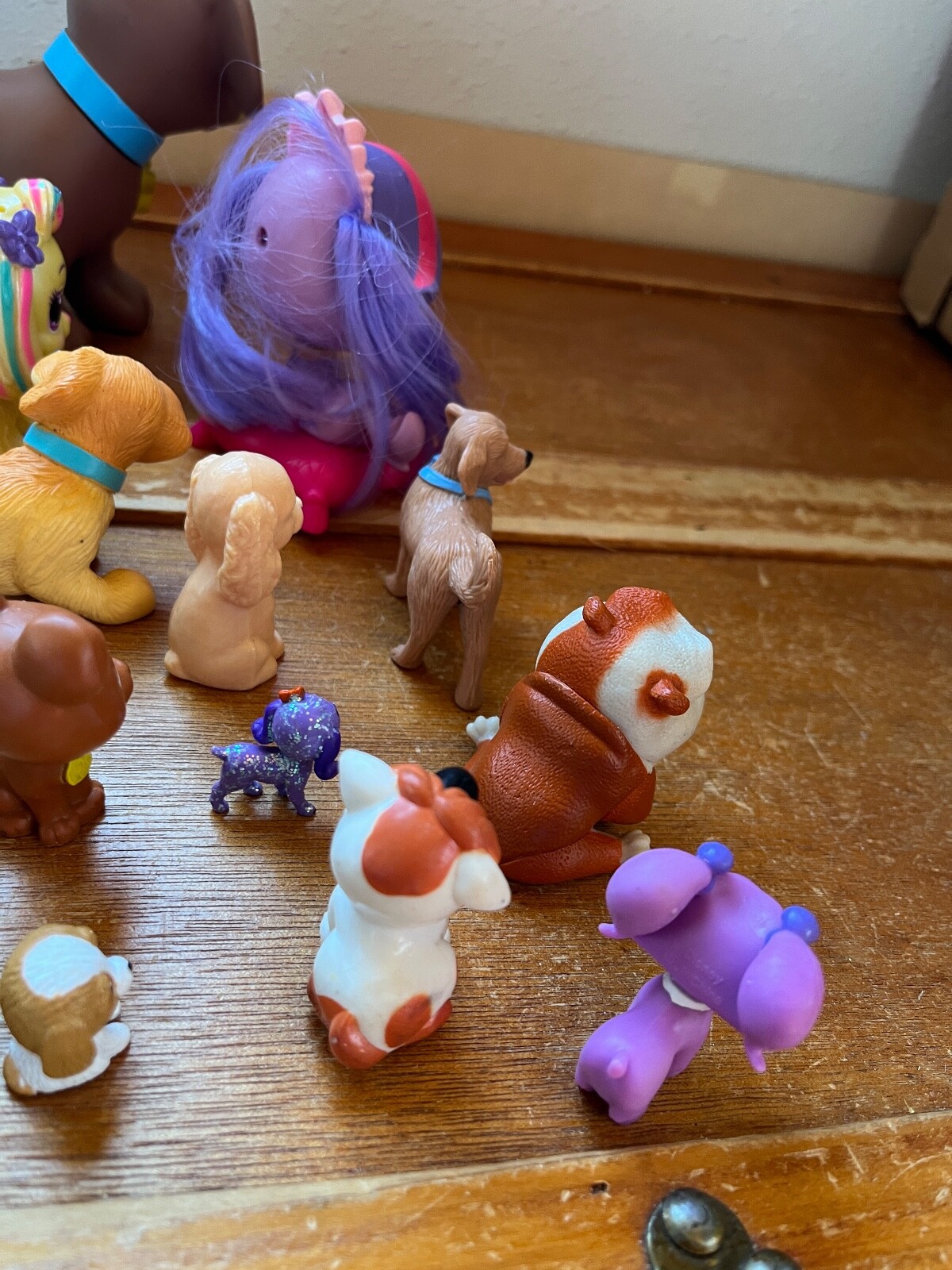 Mixed Lot of Cute Plastic Rubber TV Movie & Not Puppy Dog Figures Animals –
