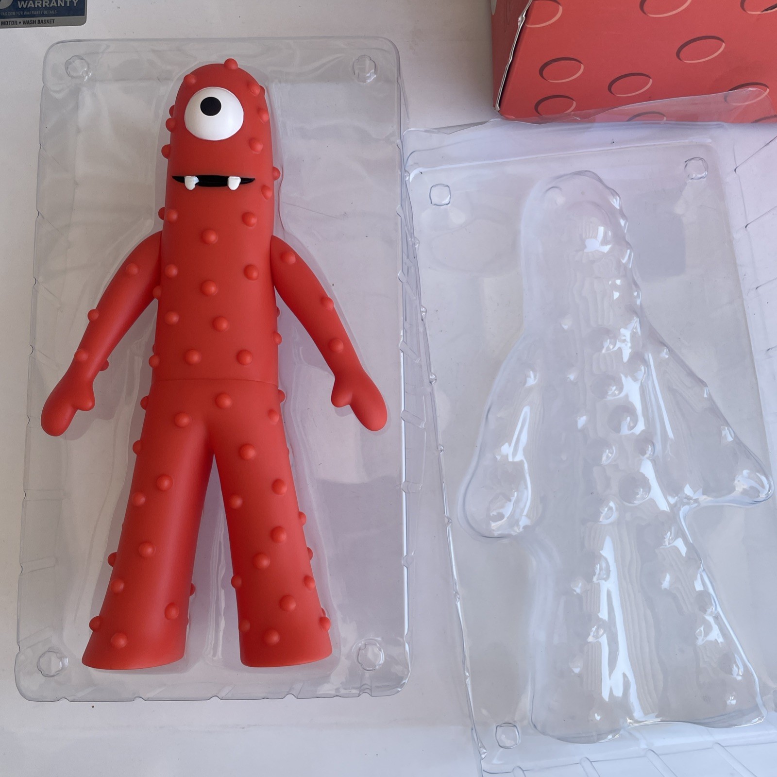 Yo Gabba Gabba! Muno Kidrobot 10” Toy Figure In Box 2007
