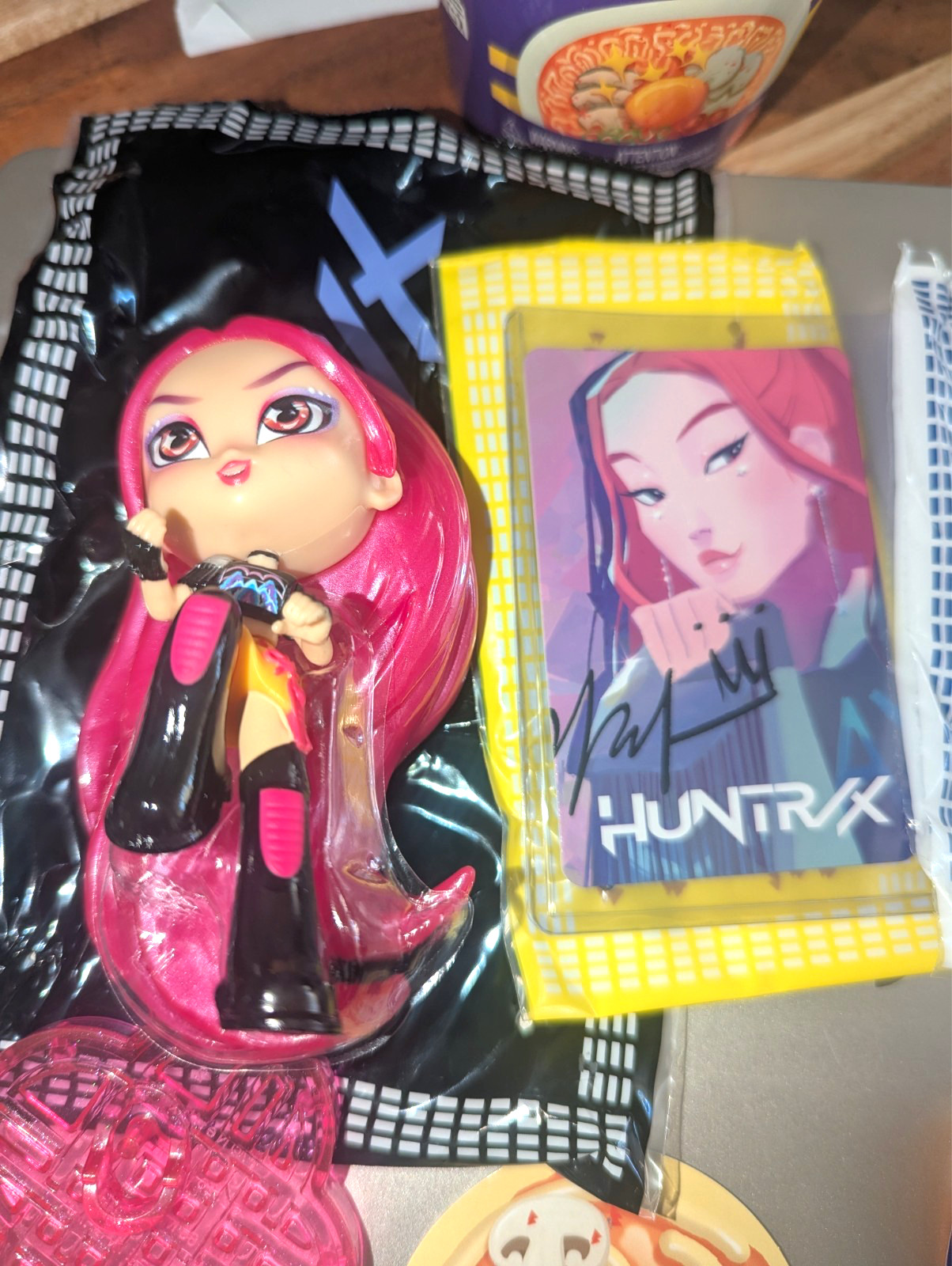 Netflix KPop Demon Hunters Figure, 3.5-inch Toy Collectible For the Fans MIRA