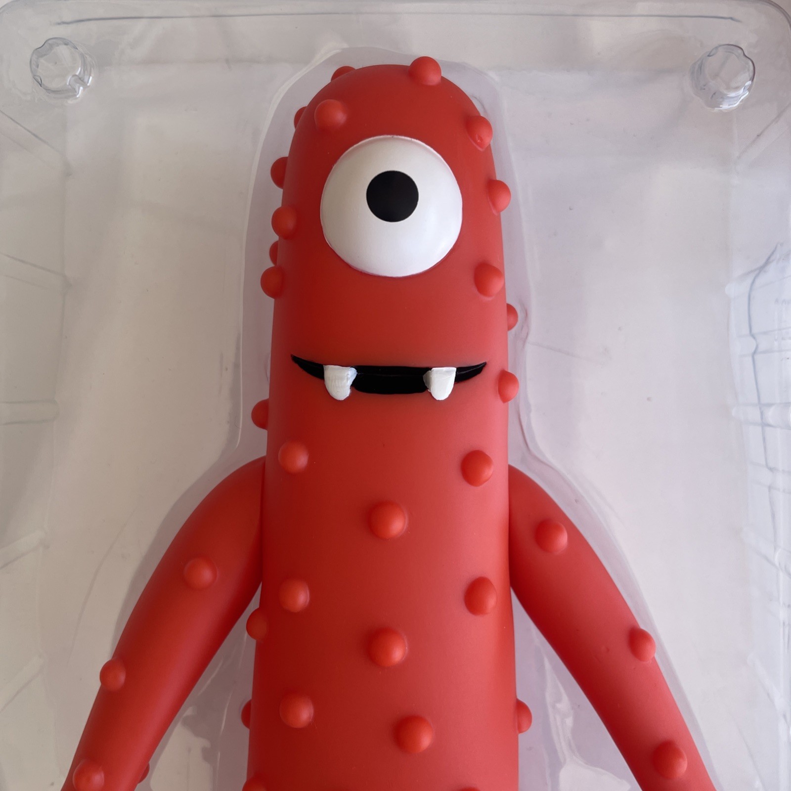 Yo Gabba Gabba! Muno Kidrobot 10” Toy Figure In Box 2007