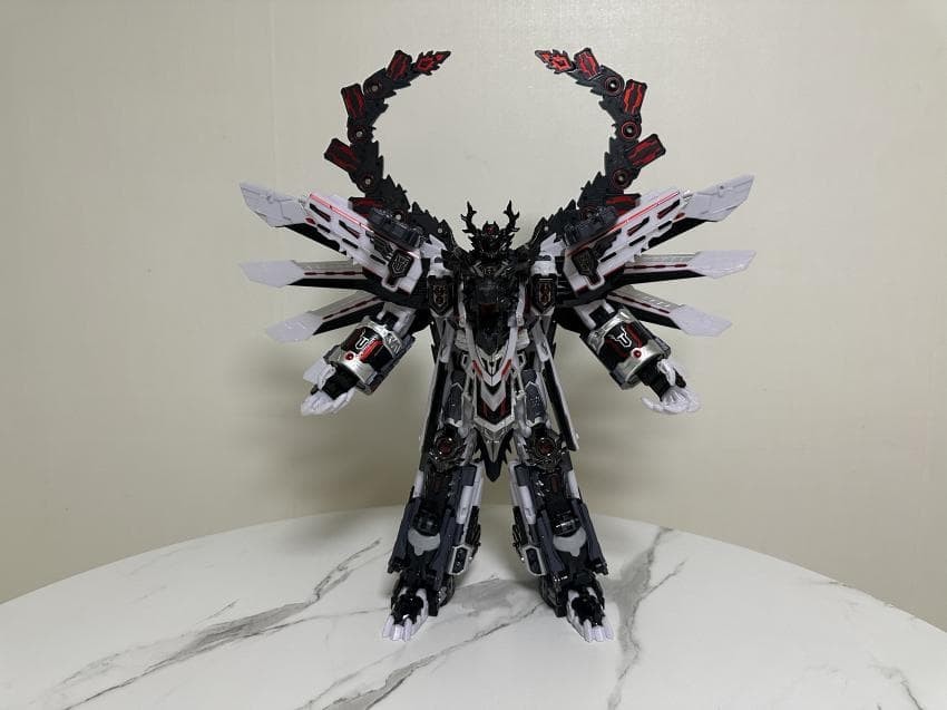 Metal Cardbot W «Tyrant Zero» – The Ultimate Colossal Black Dragon Emperor K-toy
