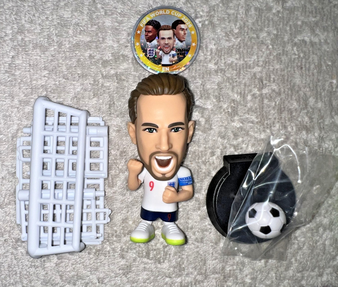ZURU NBA BALLERS FIFA LOT OF 8 INCLUDES 3 RARE FIGURES **NEW OPENED**